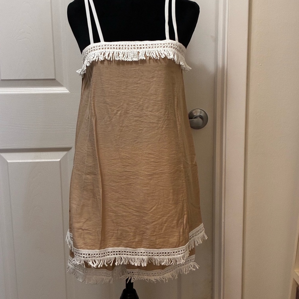 Stylish Tan Short Set with White fringe accents Sz M